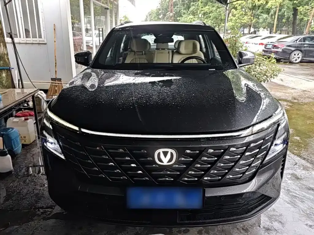 Changan CS75PLUS — фото 3