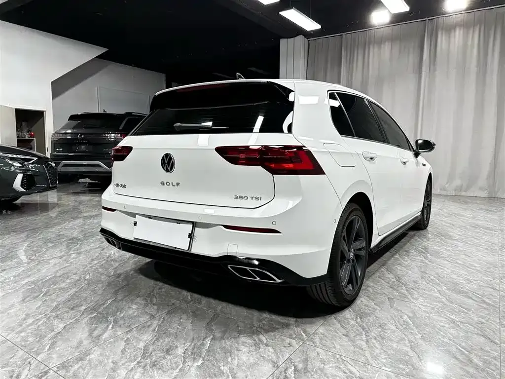 Volkswagen Golf — фото 5