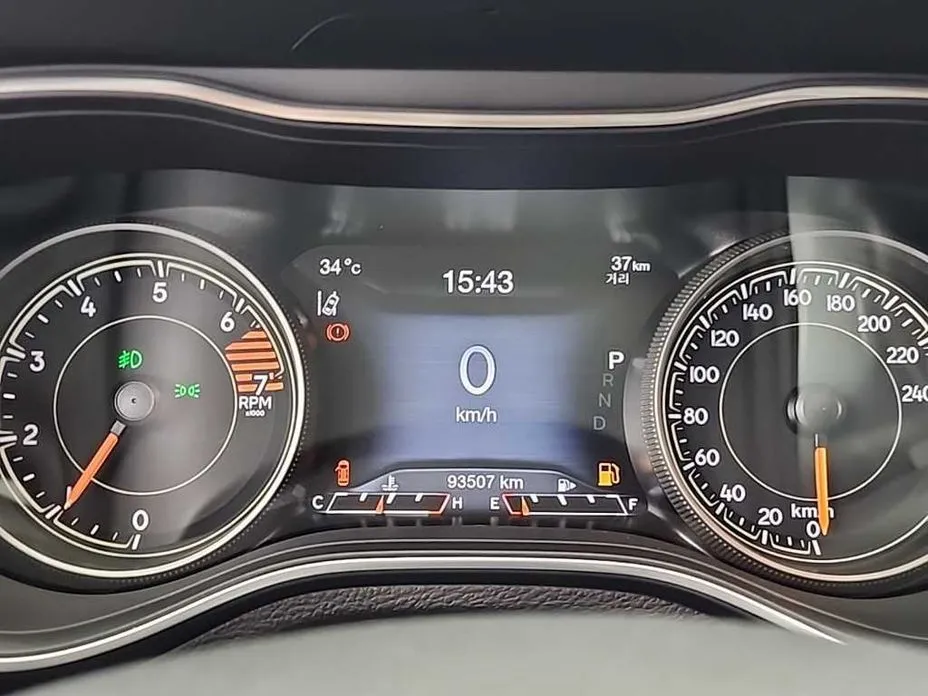 Jeep Cherokee 2021 из KR, фото 5