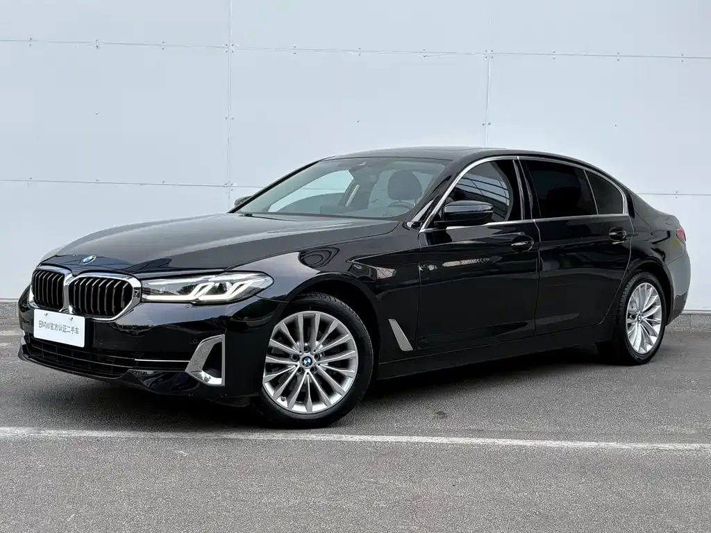 BMW 5 Series — фото 1
