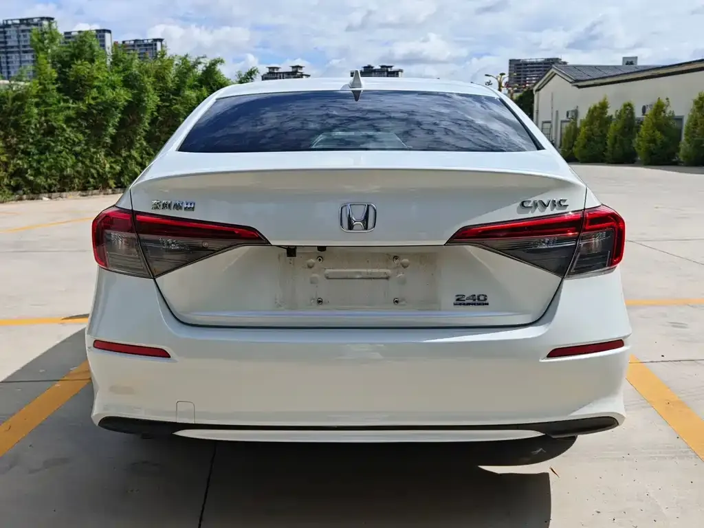 Honda Civic — фото 3