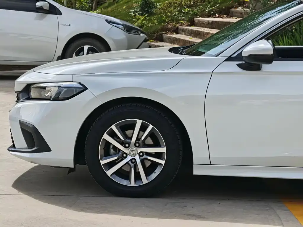 Honda Civic — фото 7