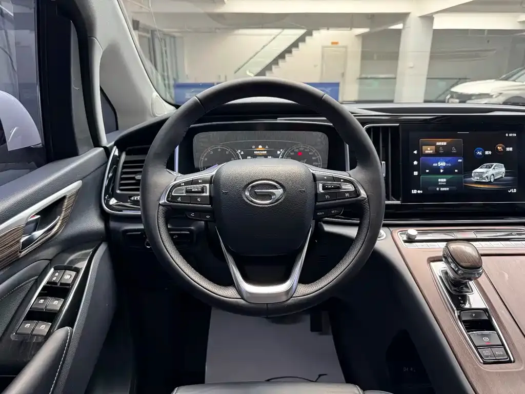 GAC Motor Trumpchi M8 — фото 7