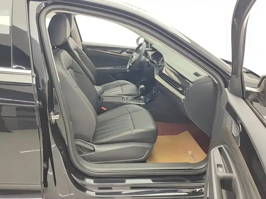 Volkswagen Passat — фото 4