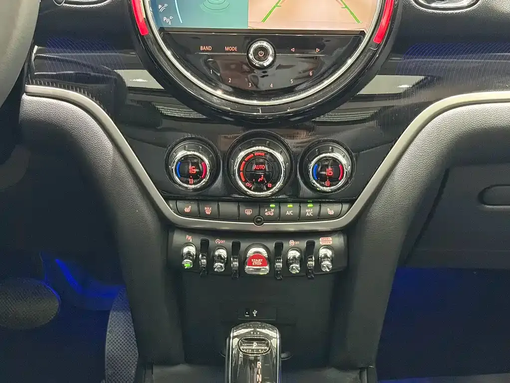 MINI Countryman — фото 10