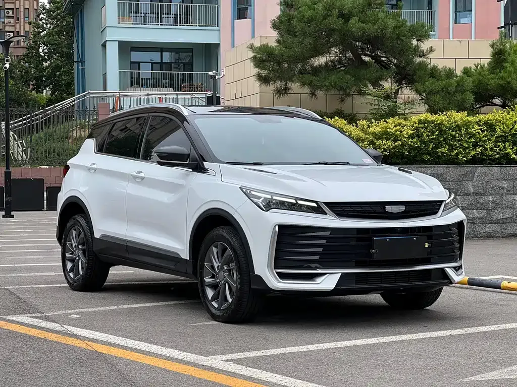 Geely Binyue — фото 10