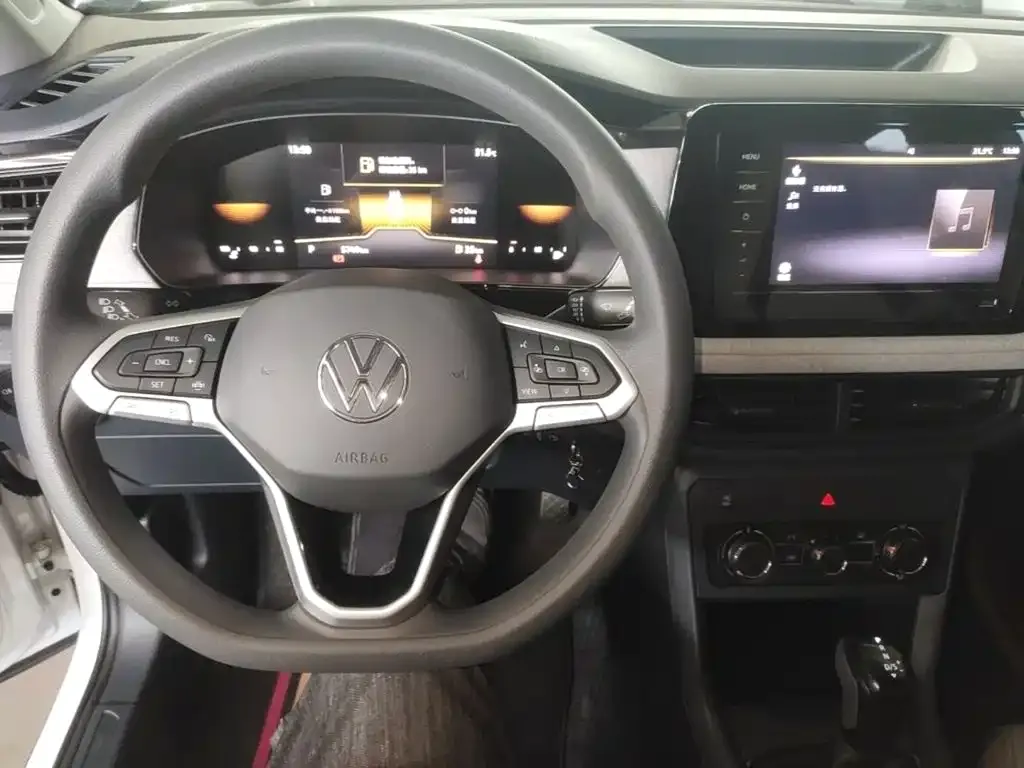 Volkswagen Tharu — фото 2