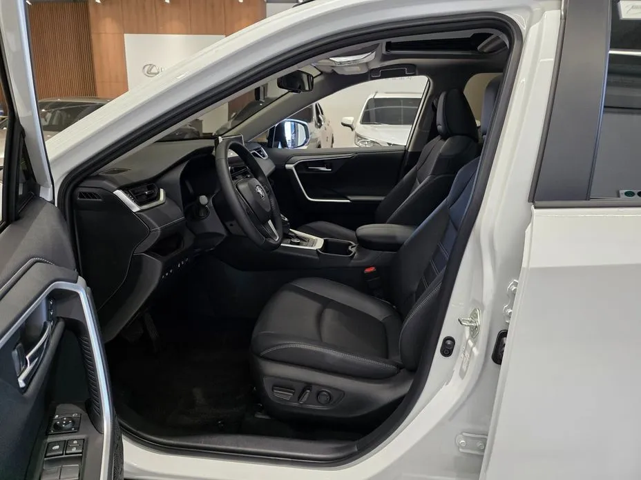 Toyota RAV4 2025 из KR, фото 7