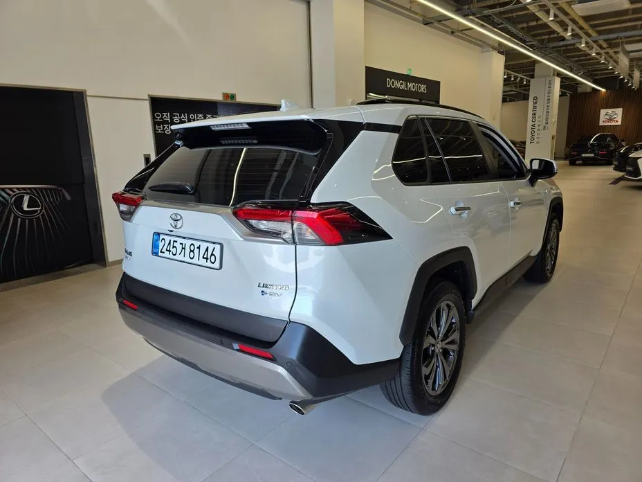 Toyota RAV4 2025 из KR, фото 2
