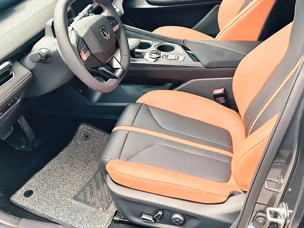 Changan UNI-V 2024 из CN, фото 2