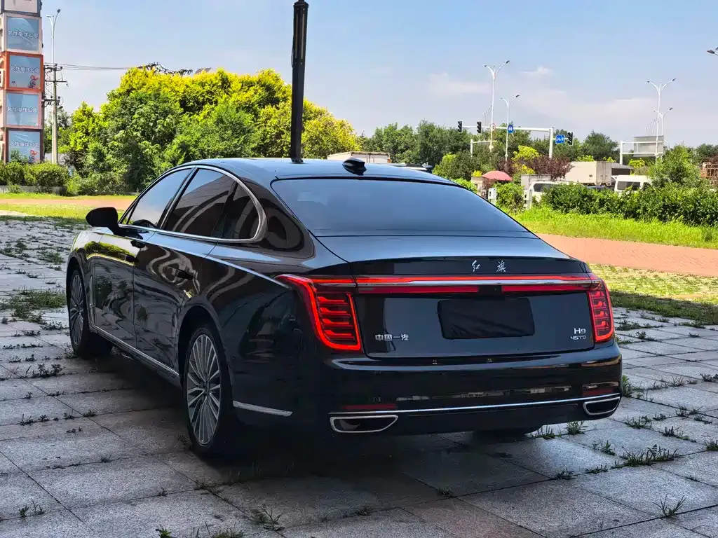 Hongqi H9 — фото 3