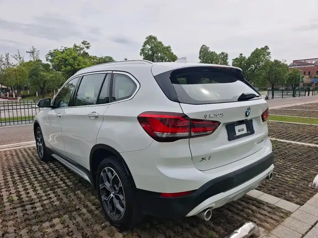 BMW X1 — фото 4