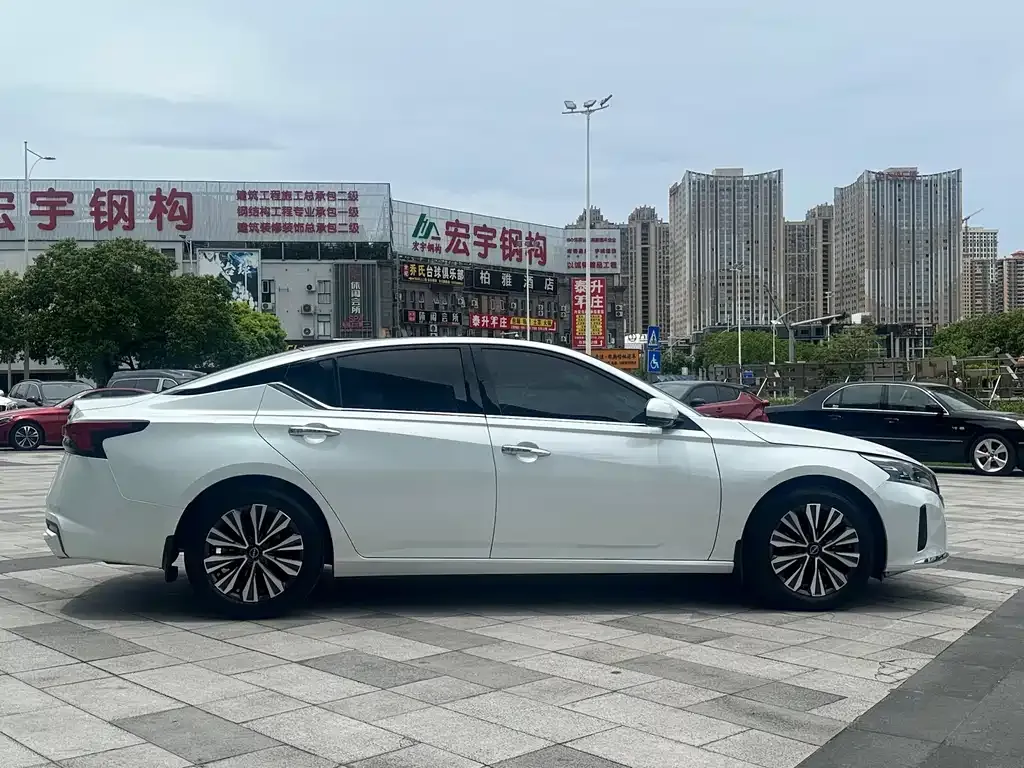 Nissan Teana — фото 5