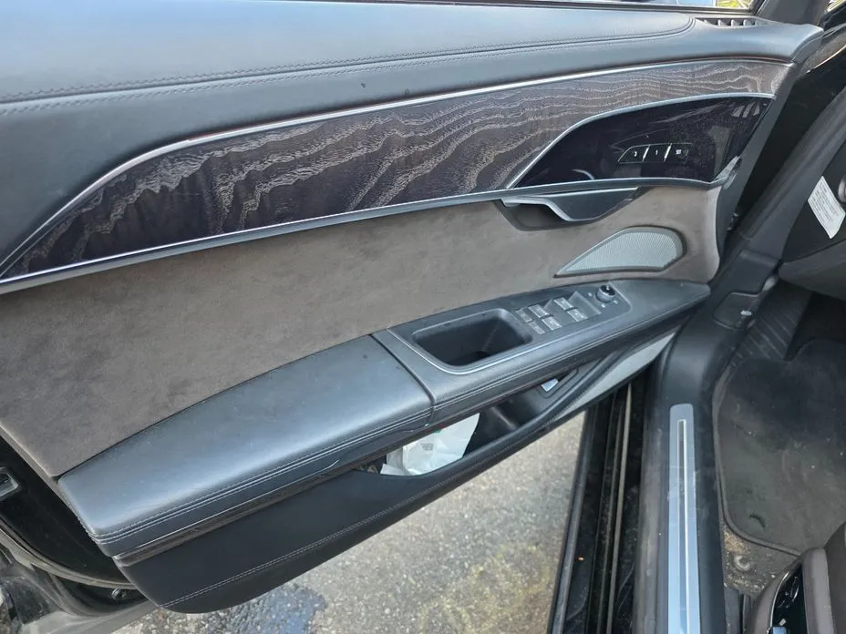 Audi A8 2021 из KR, фото 4
