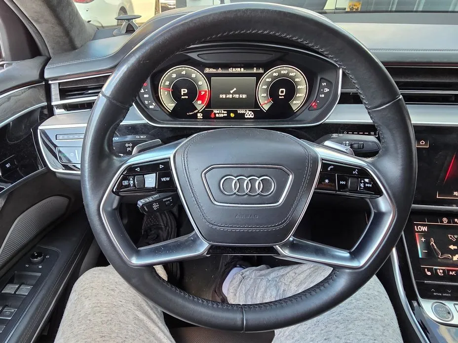 Audi A8 2021 из KR, фото 5