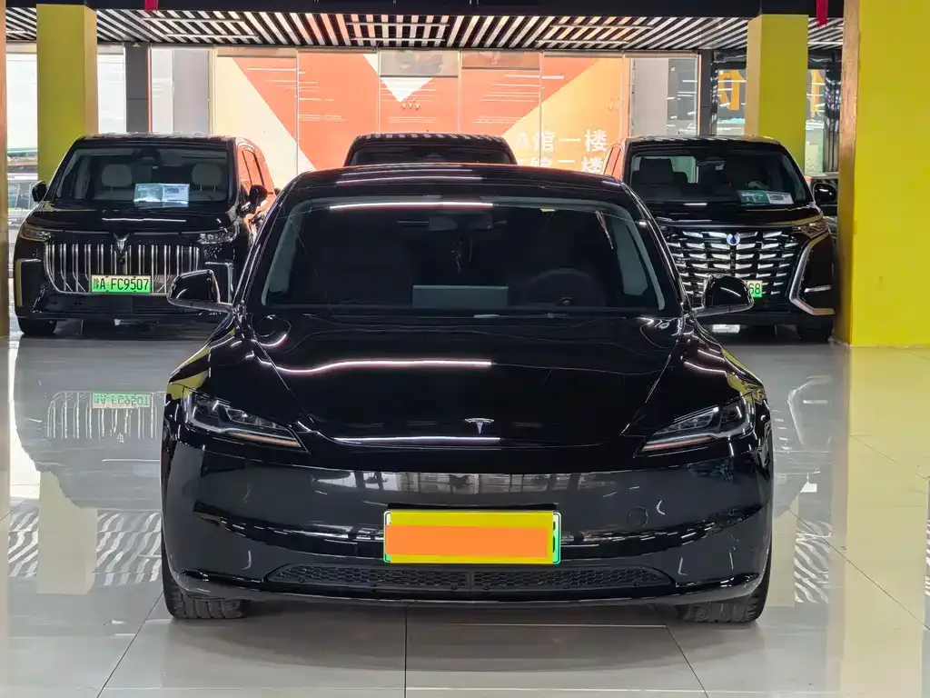 Tesla Model 3 — фото 5