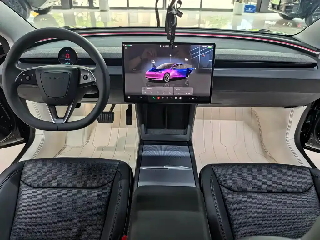 Tesla Model 3 — фото 4