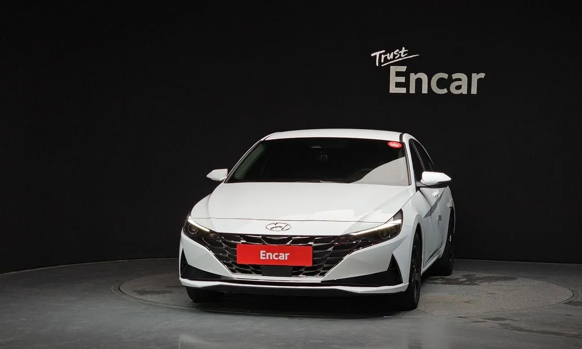Hyundai AVANTE — фото 3