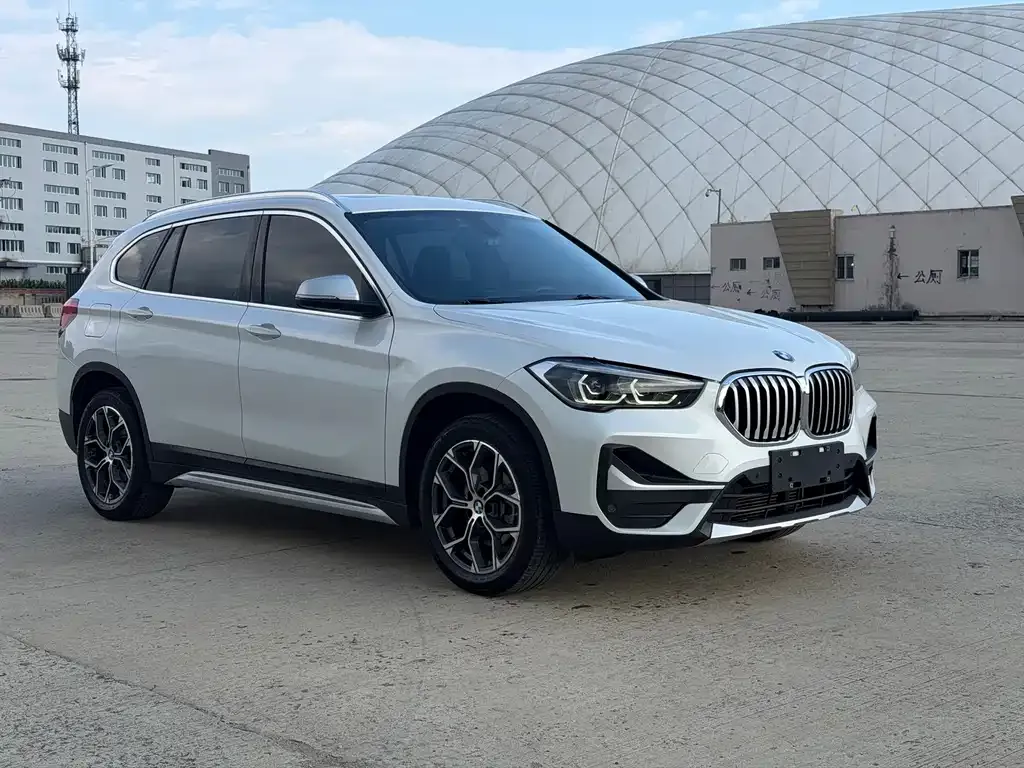 BMW X1 — фото 2