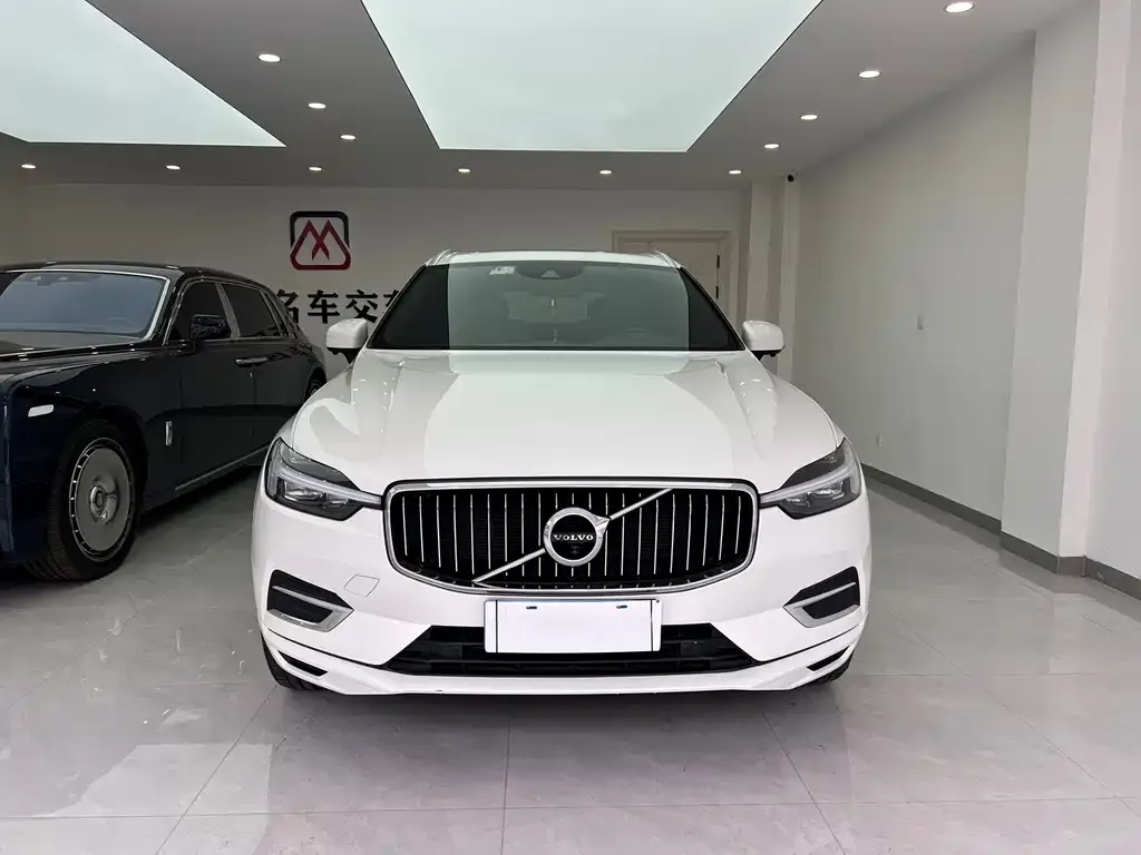 Volvo XC60 — фото 2