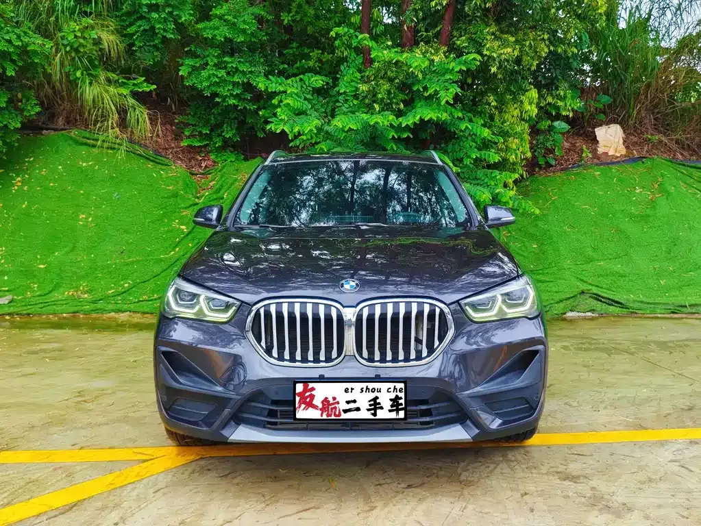 BMW X1 — фото 8