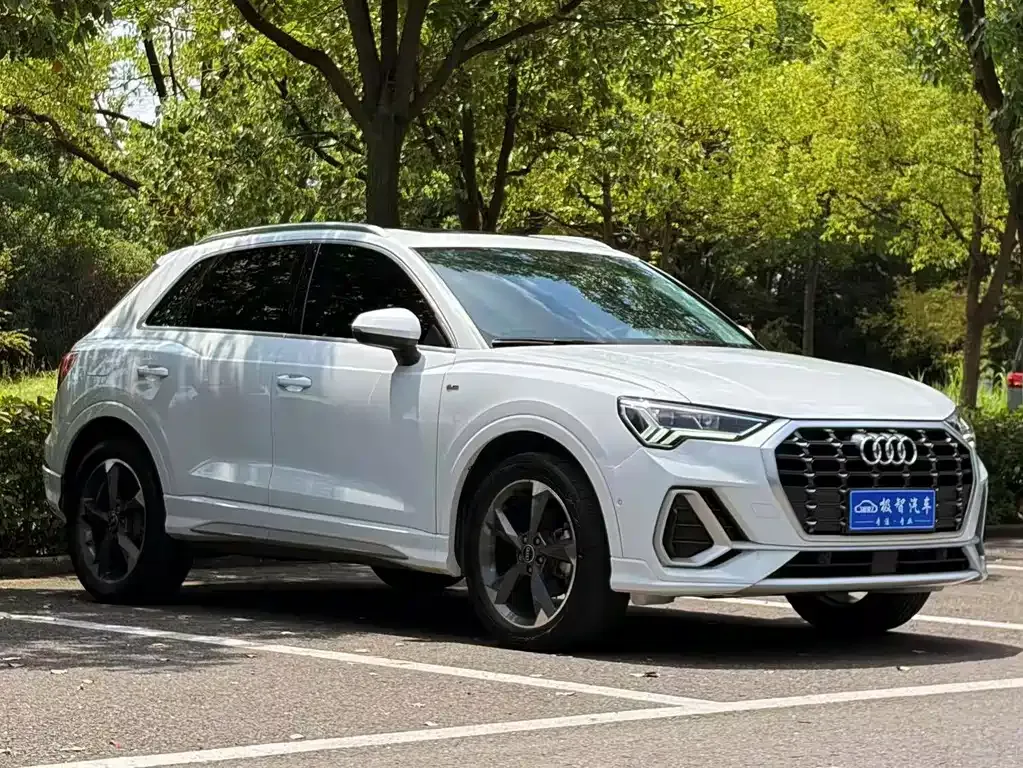 Audi Q3 — фото 5