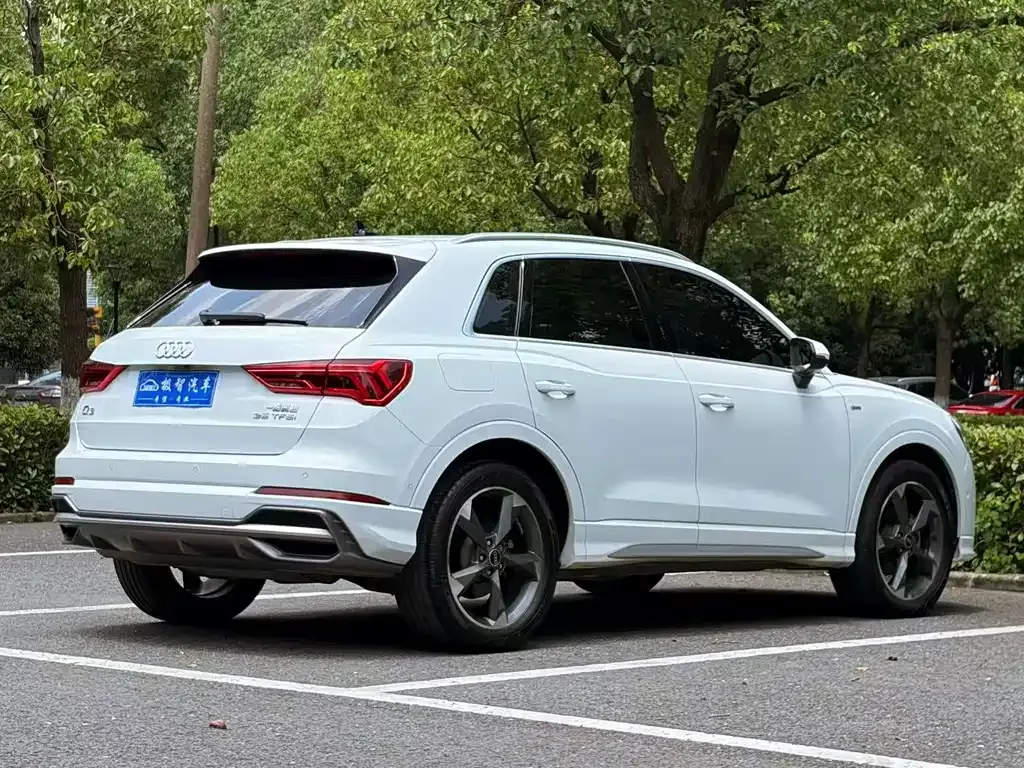 Audi Q3 — фото 7