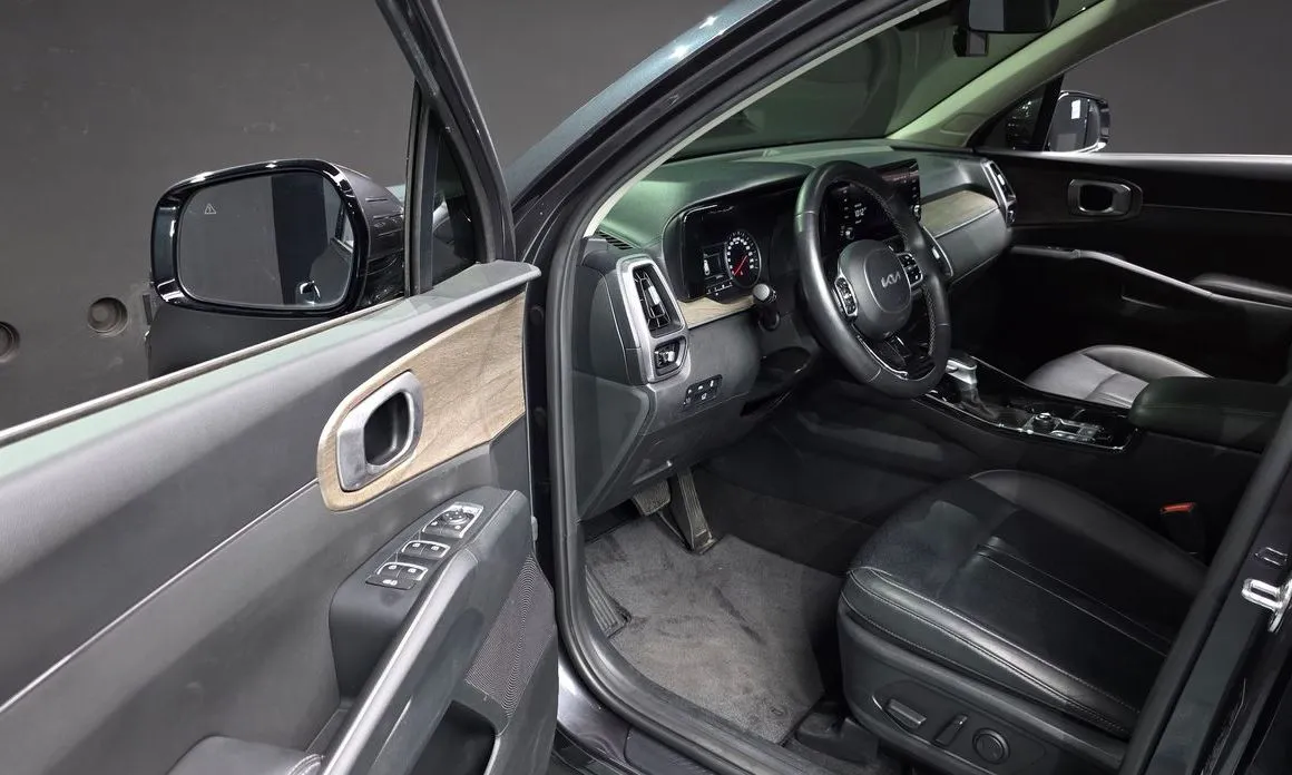 Kia Sorento — фото 8