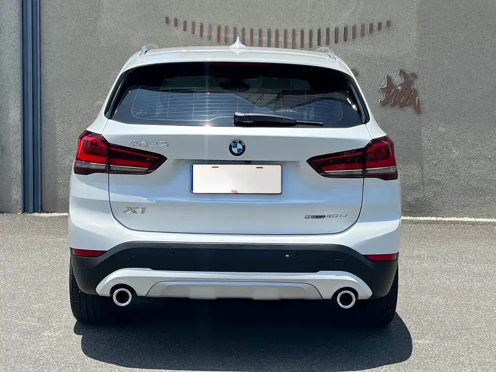 BMW X1 — фото 2