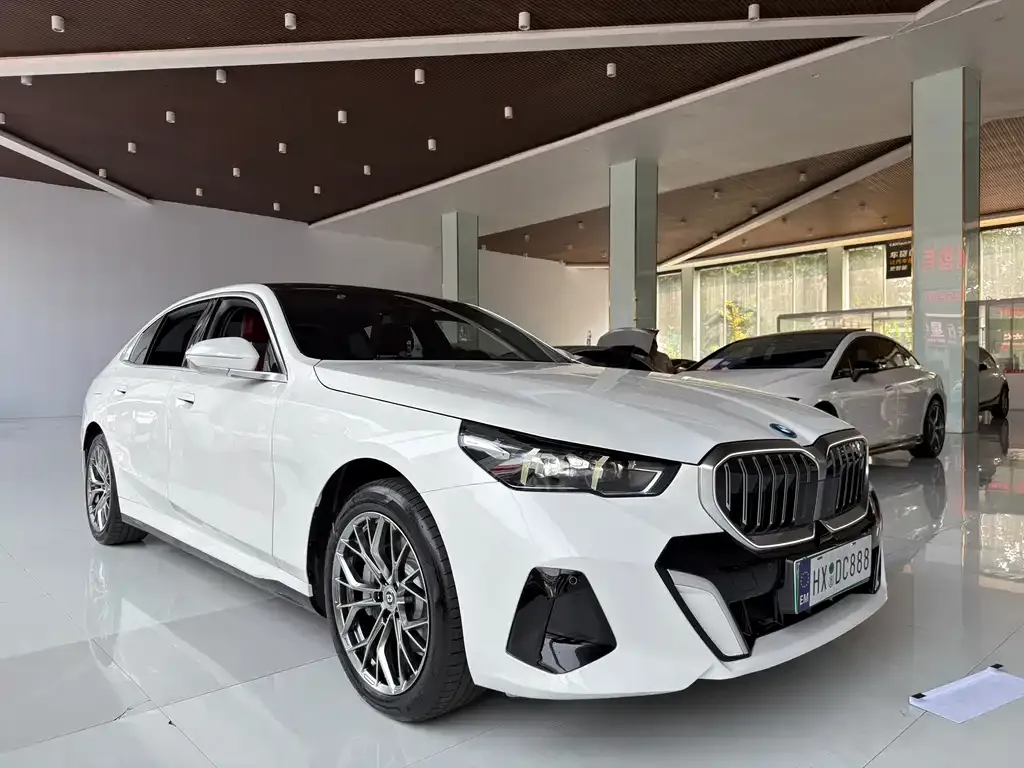 BMW i5 2025 из CN, фото 2