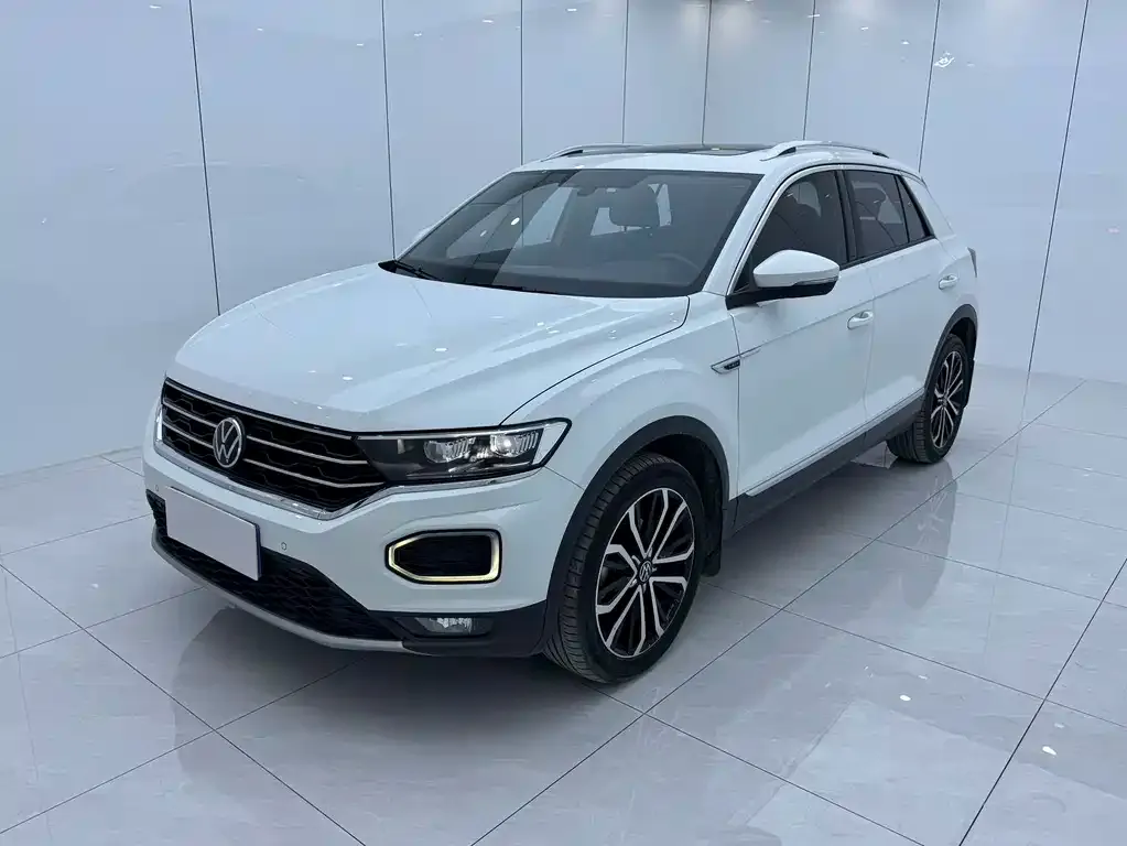 Volkswagen T-Roc — фото 1