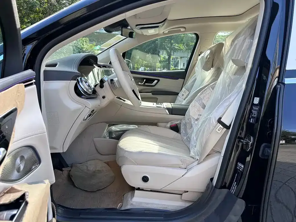 Mercedes-Benz EQS SUV — фото 2