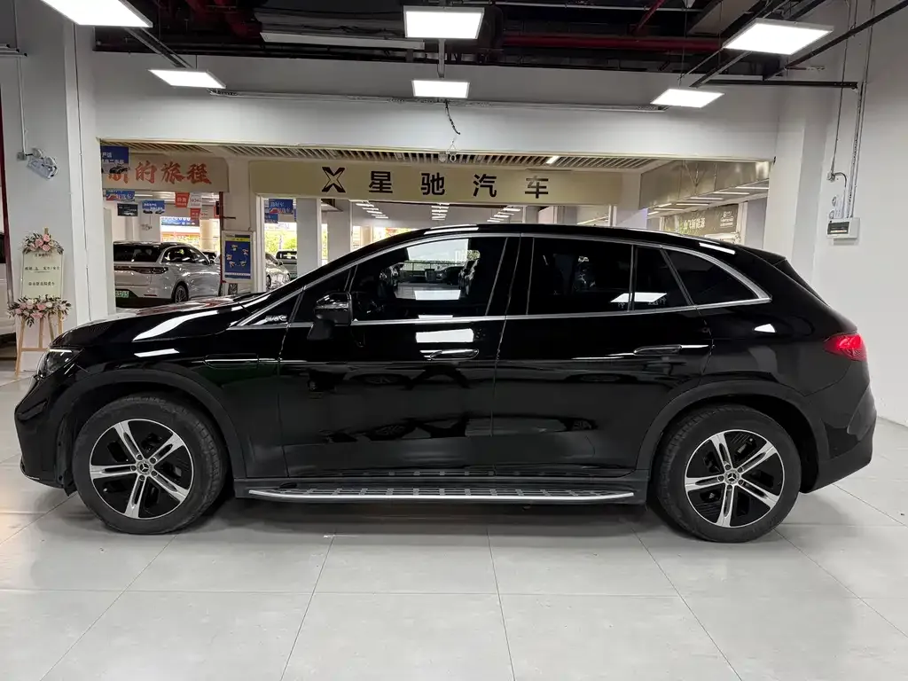 Mercedes-Benz EQE SUV 2023 из CN, фото 2