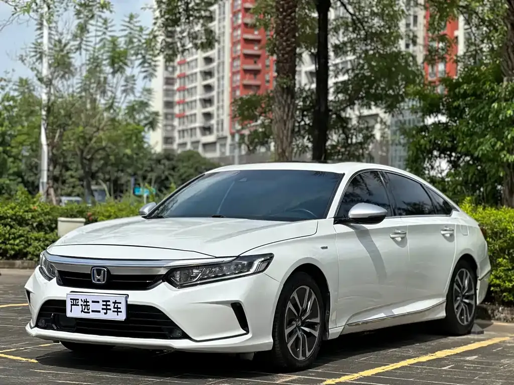 Honda Inspire — фото 1