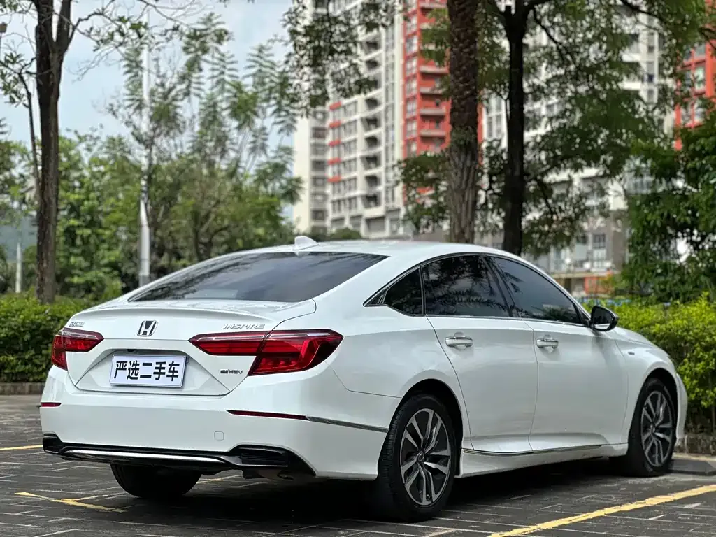 Honda Inspire — фото 6
