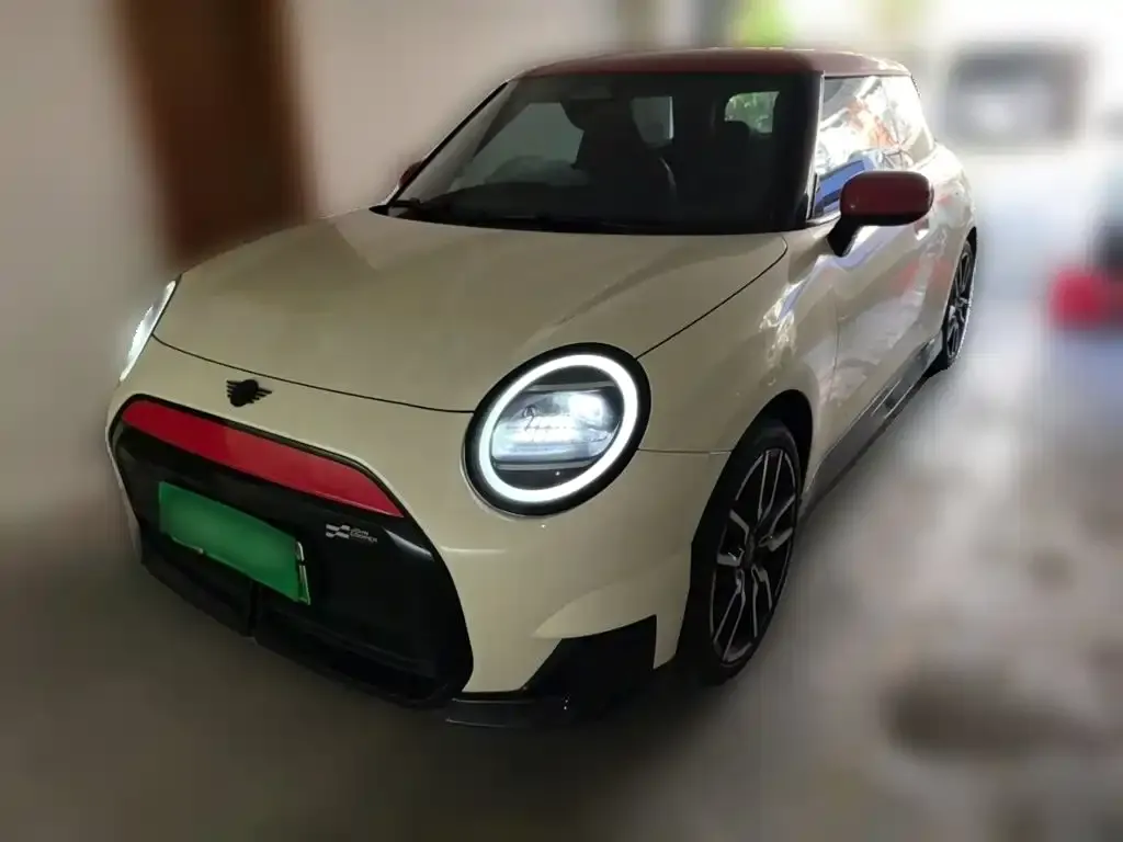 MINI Cooper EV — фото 2