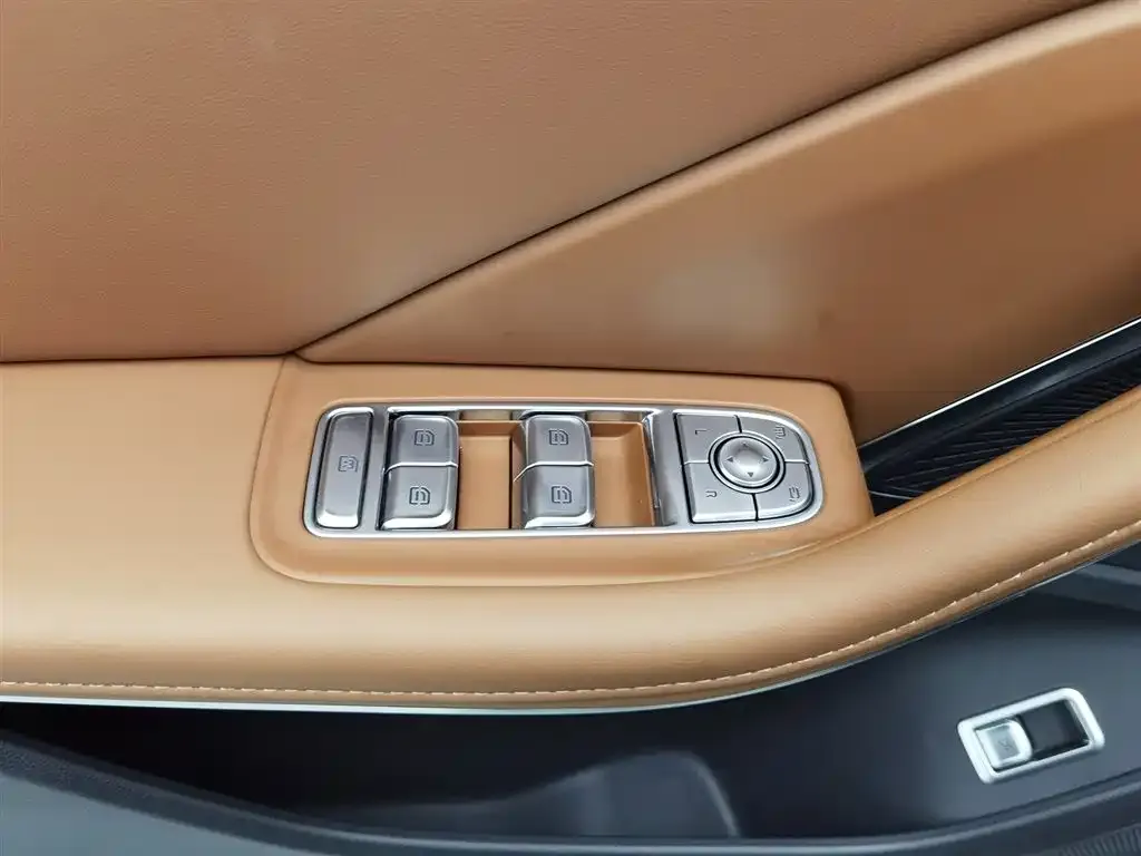 Hongqi HS7 PHEV 2025 из CN, фото 3
