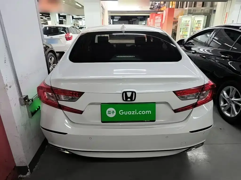 Honda Accord — фото 6