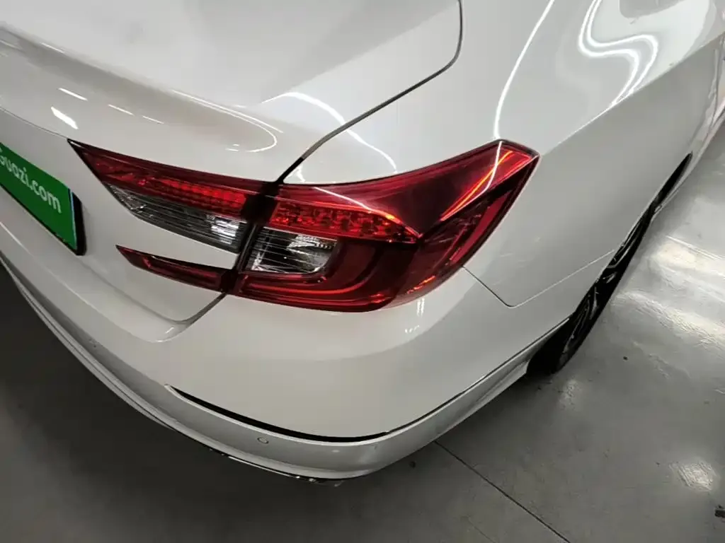 Honda Accord — фото 2