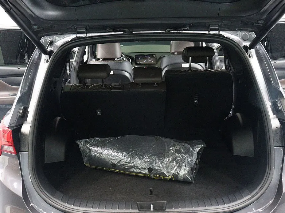 Hyundai Santafe — фото 1