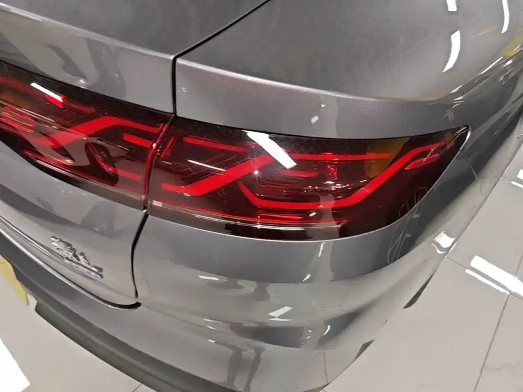 BYD Qin L — фото 10
