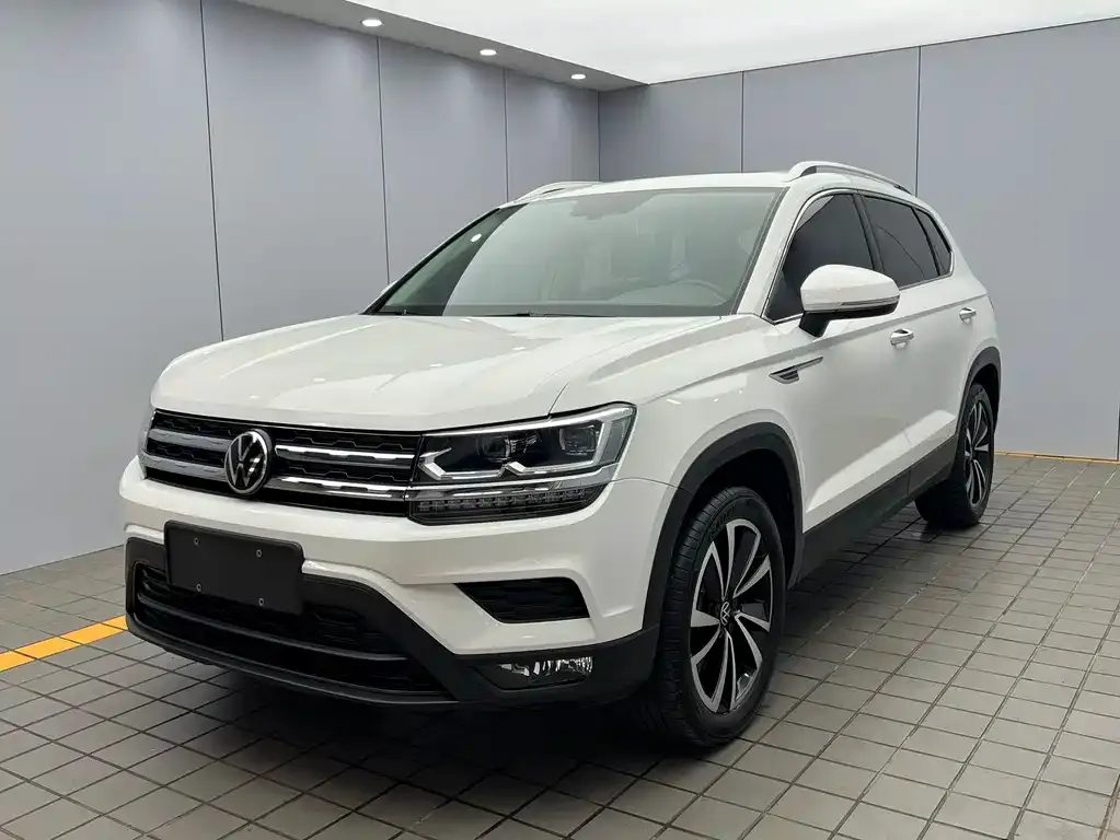 Volkswagen Tharu — фото 1