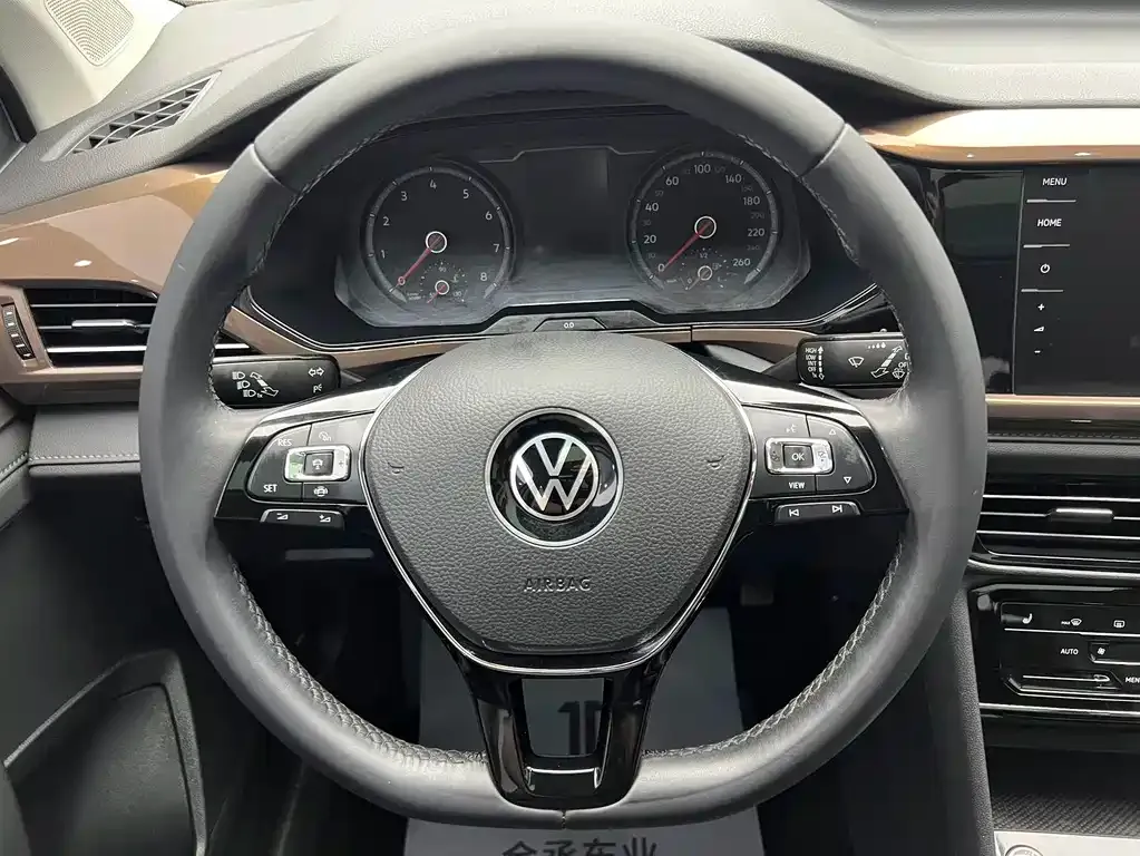 Volkswagen Tharu — фото 9