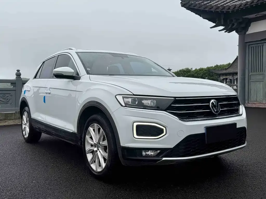 Volkswagen T-Roc — фото 4