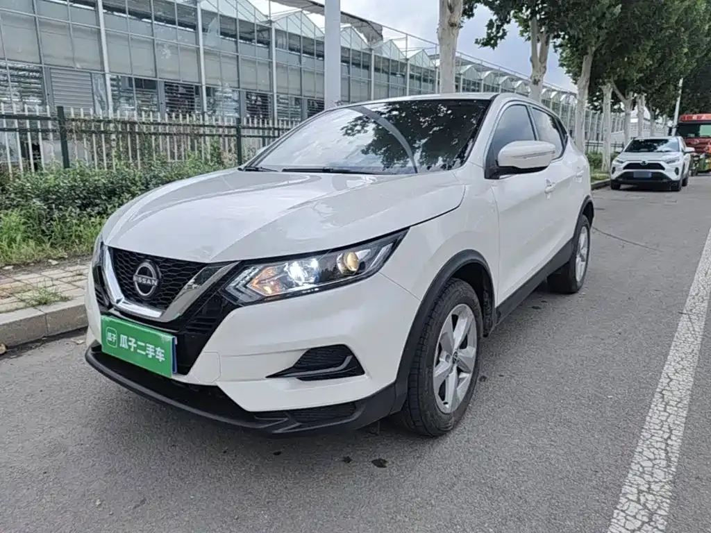 Nissan Qashqai — фото 5