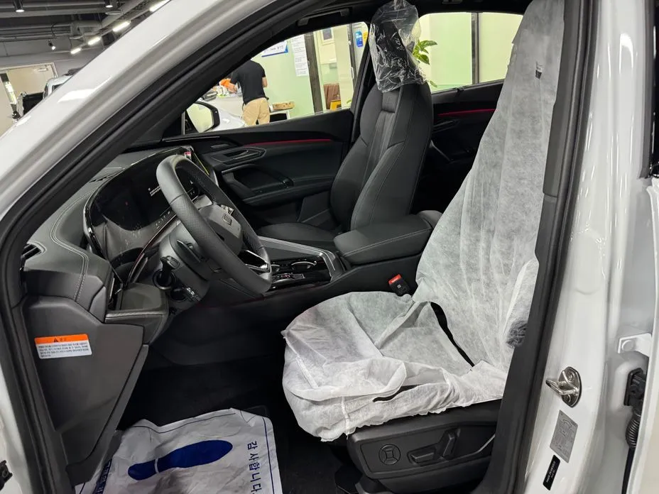 Audi Q5 2025 из KR, фото 10