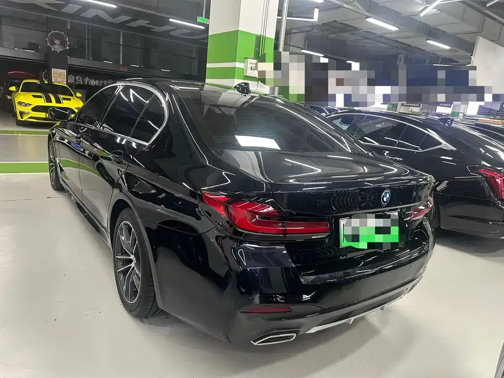 BMW 5 Series New Energy — фото 4