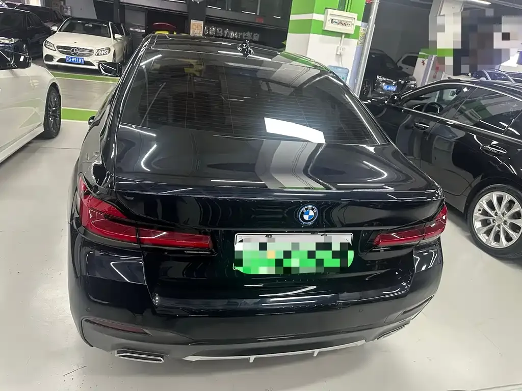 BMW 5 Series New Energy — фото 5