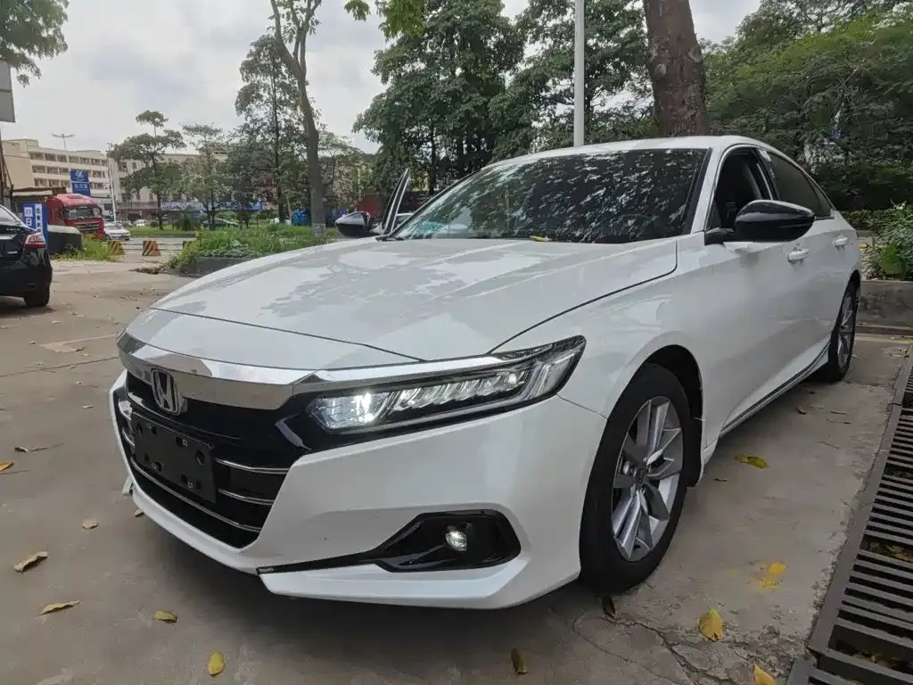 Honda Accord — фото 5