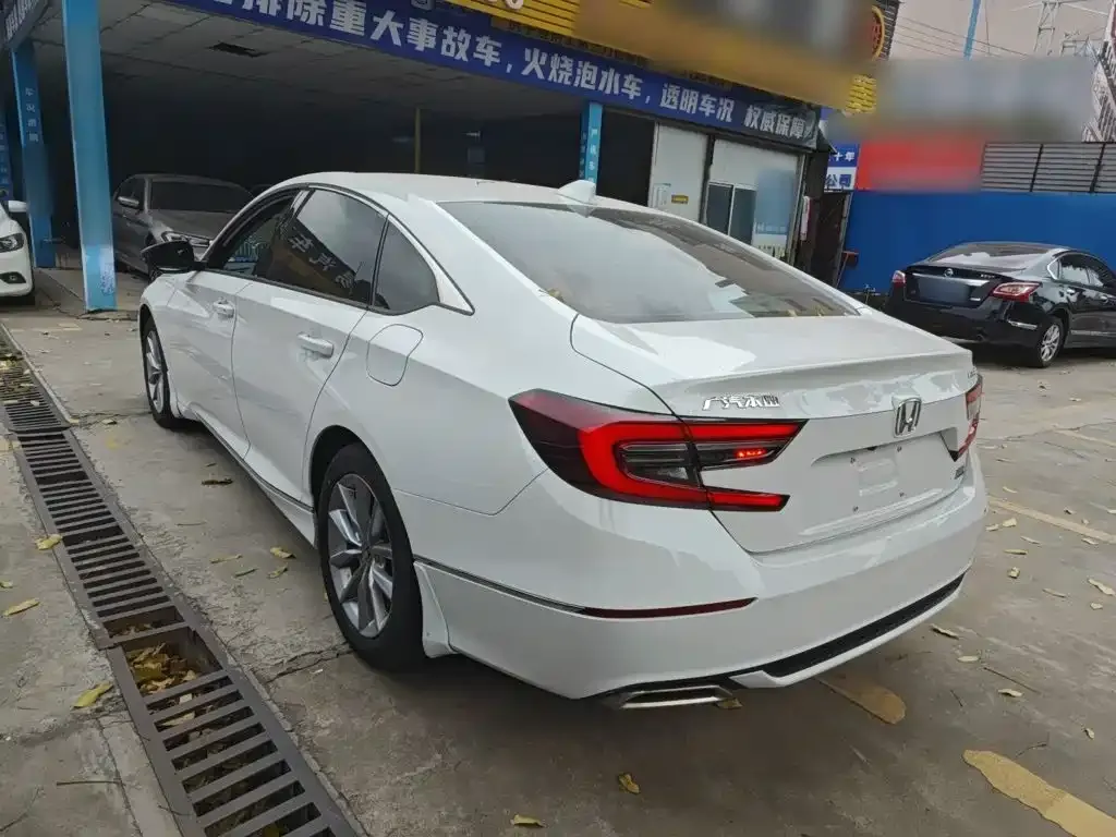 Honda Accord — фото 2